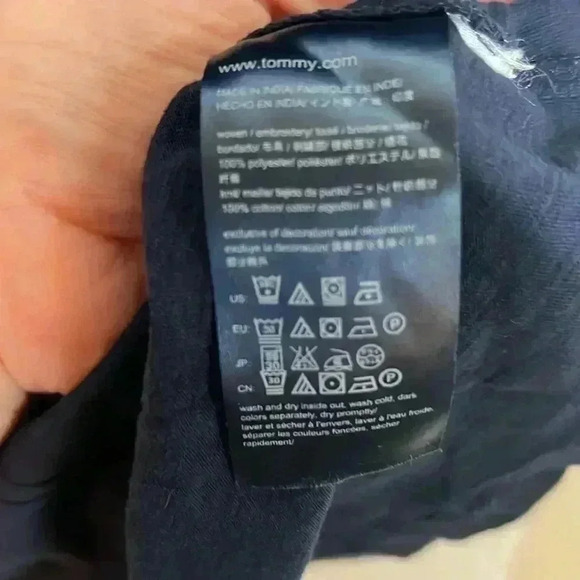 XXL Tommy Hilfiger navy tank shell like new - Picture 6 of 6